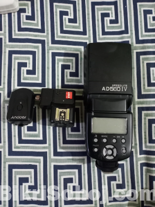 Nikon D5300 with 50mm lense + Flash Kit and Bag